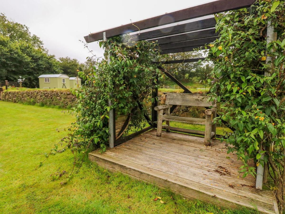 Shepherds Hut - The Crook Milford Haven Εξωτερικό φωτογραφία