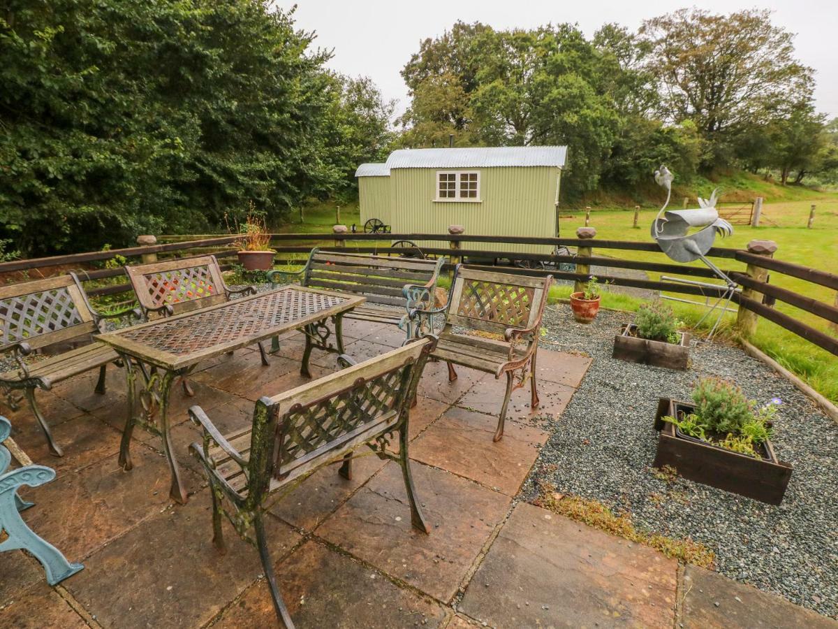 Shepherds Hut - The Crook Milford Haven Εξωτερικό φωτογραφία
